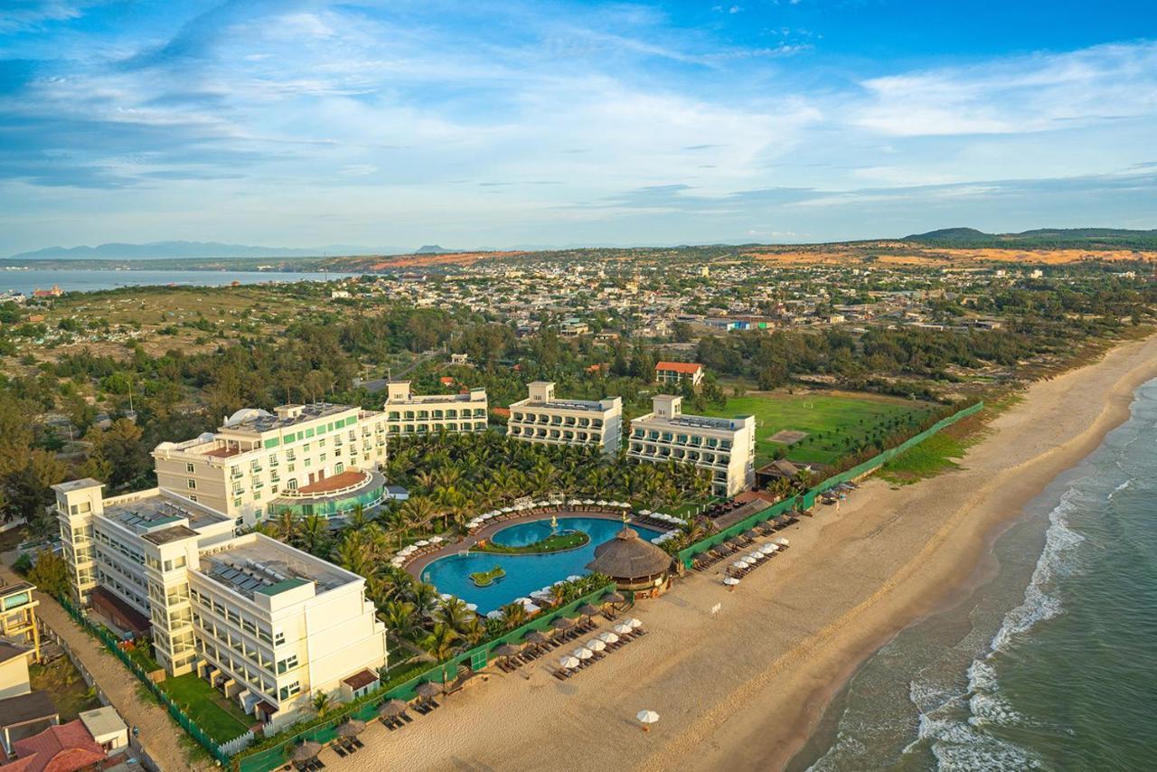 The Sailing Bay Beach Resort Mui Ne Exterior photo